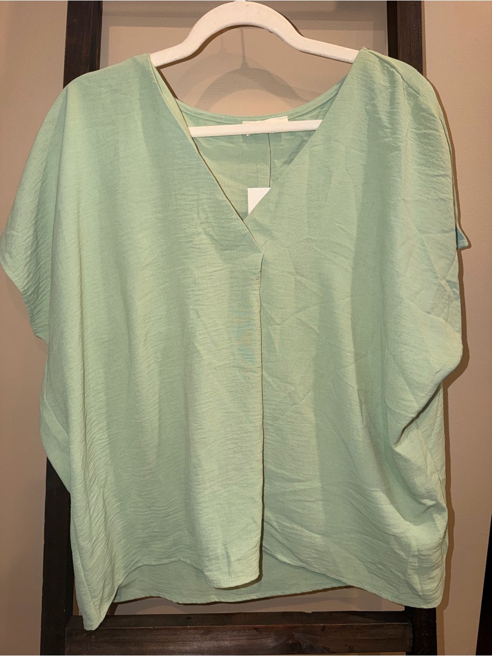 eesome Mint Green V-Neck Relaxed Blouse